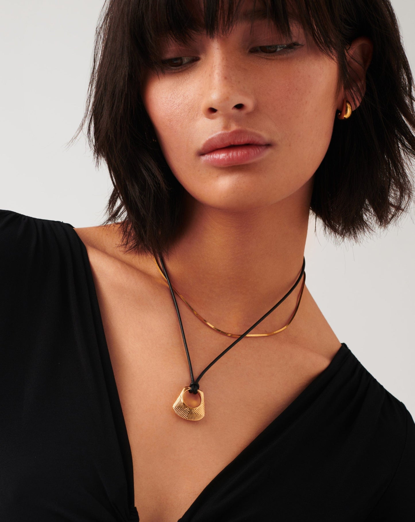 18k Gold Plated Ridge Pendant Cord Necklace