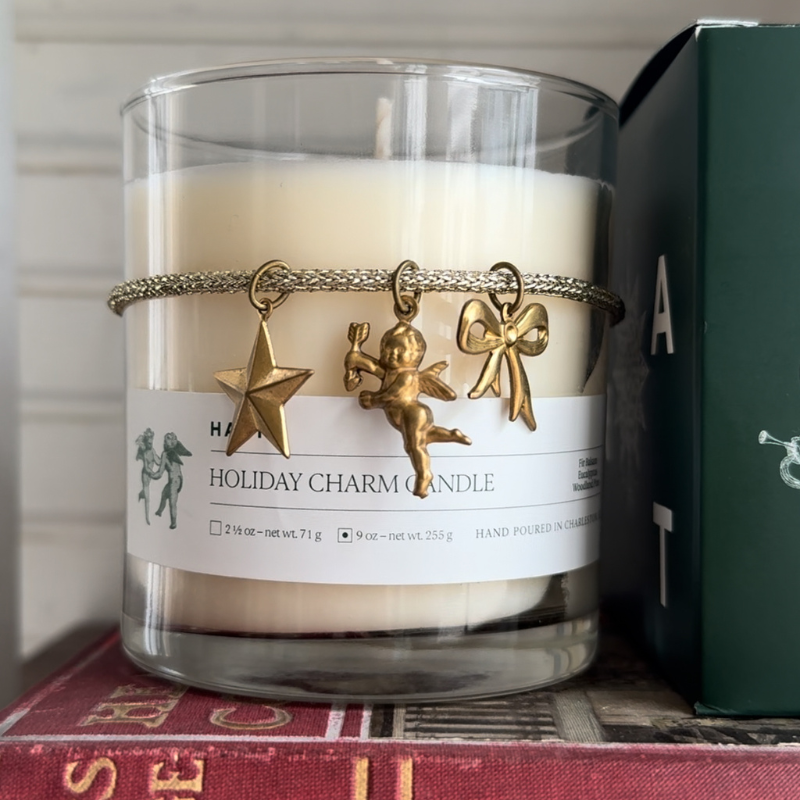 Aromatic Candle with Festive Holiday Charm