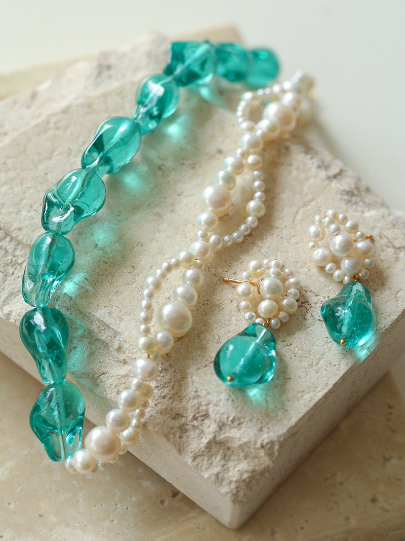 Bold Baroque Pearls Necklace and Earrings Set