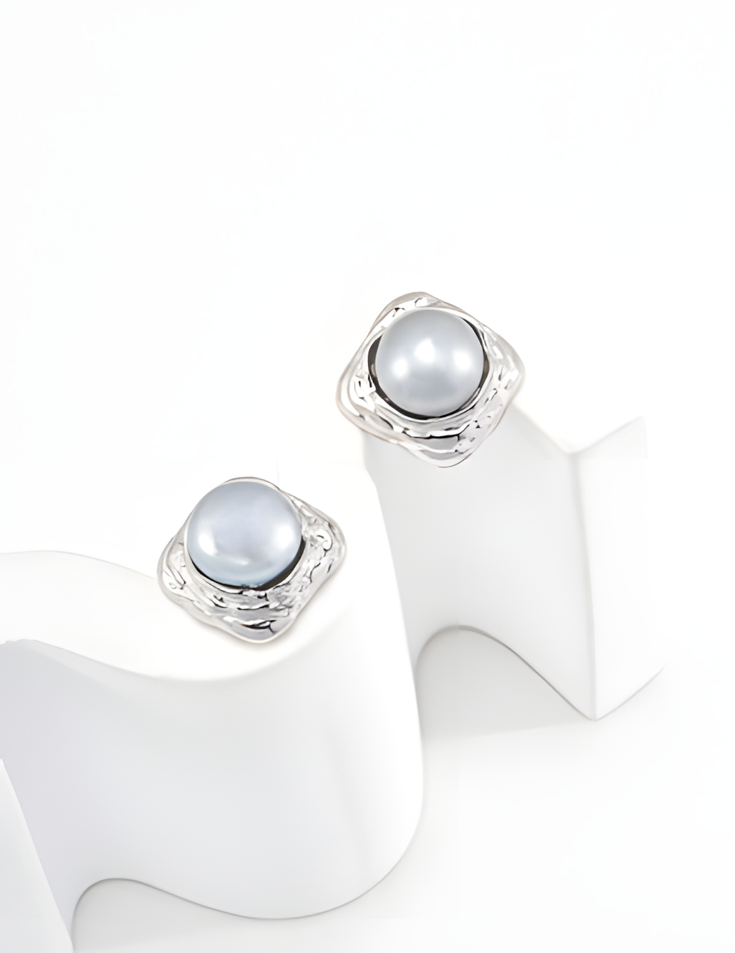 Silver Pearl Earrings