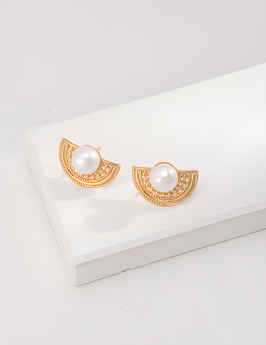 Golden Semicircular Earrings with Elegant Design