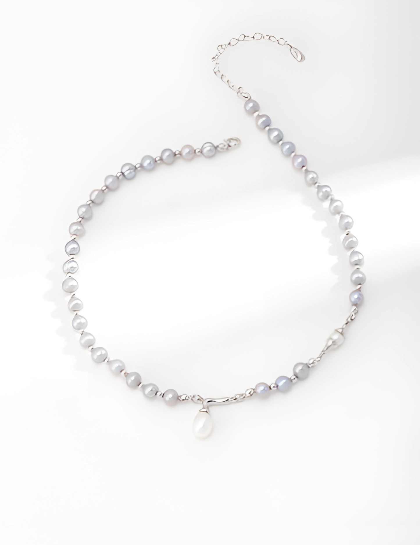 Pearl and Silver Pendant Necklace