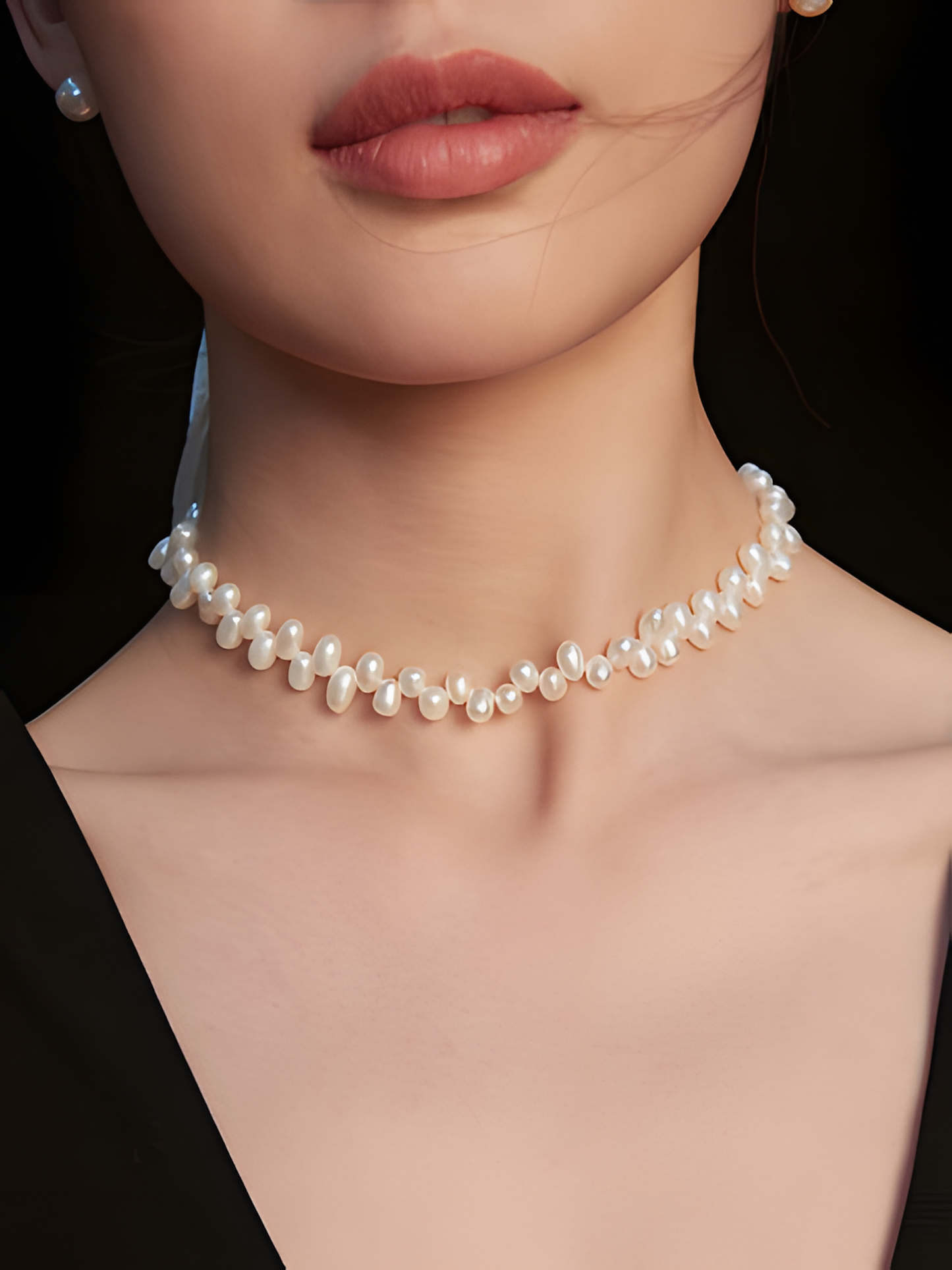 Customizable Pearl Necklace