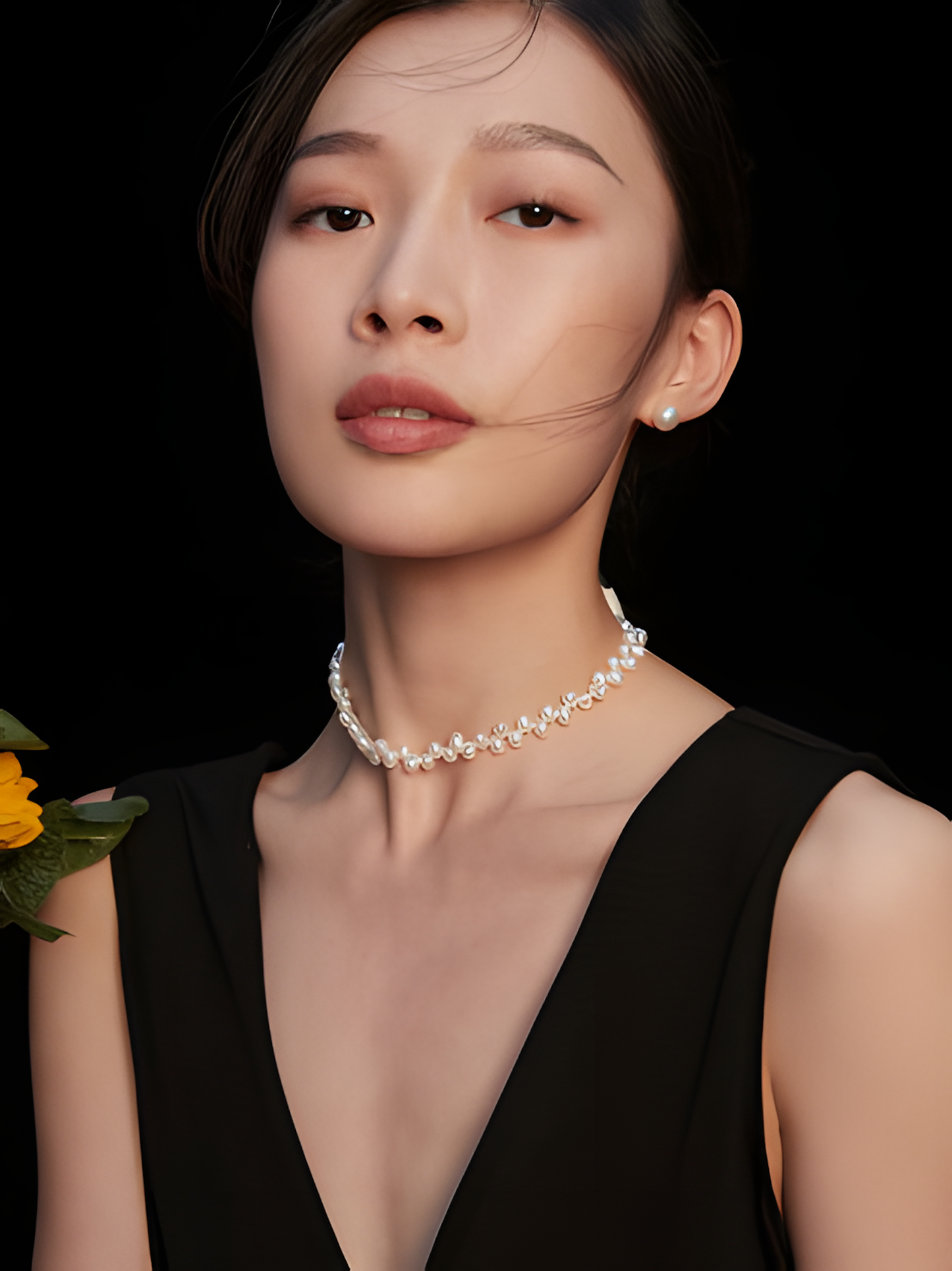 Customizable Pearl Necklace