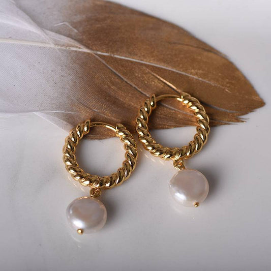 Stylish Pearl Drop Earrings in Elegant Design