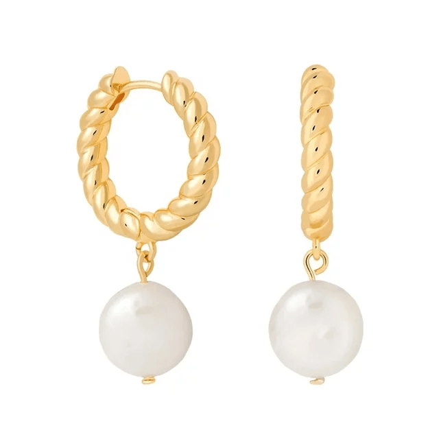 Stylish Pearl Drop Earrings in Elegant Design