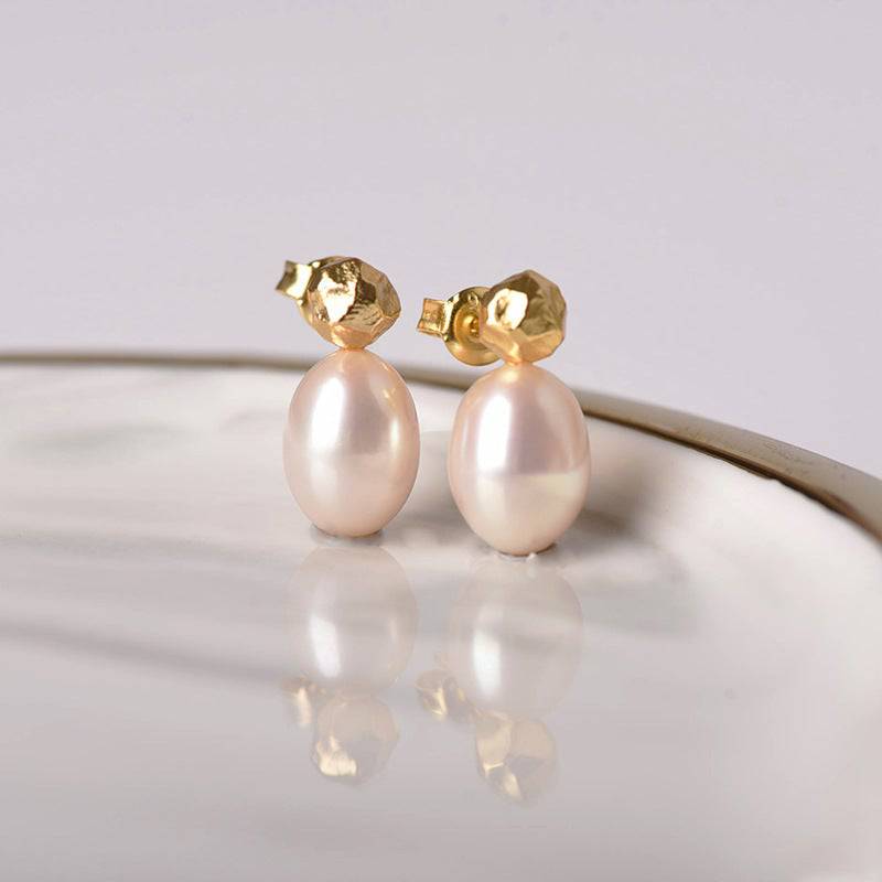 Elegant Teardrop Earrings with Natural Pearls