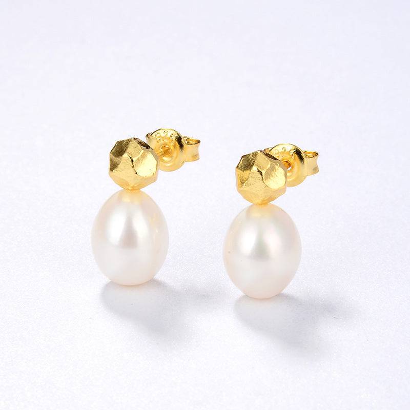 Elegant Teardrop Earrings with Natural Pearls