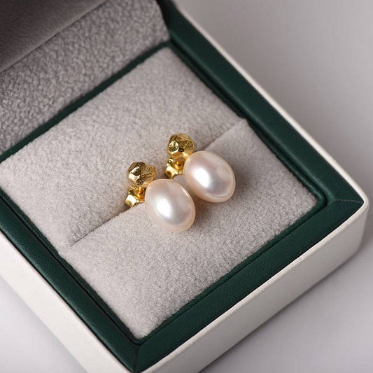 Elegant Teardrop Earrings with Natural Pearls