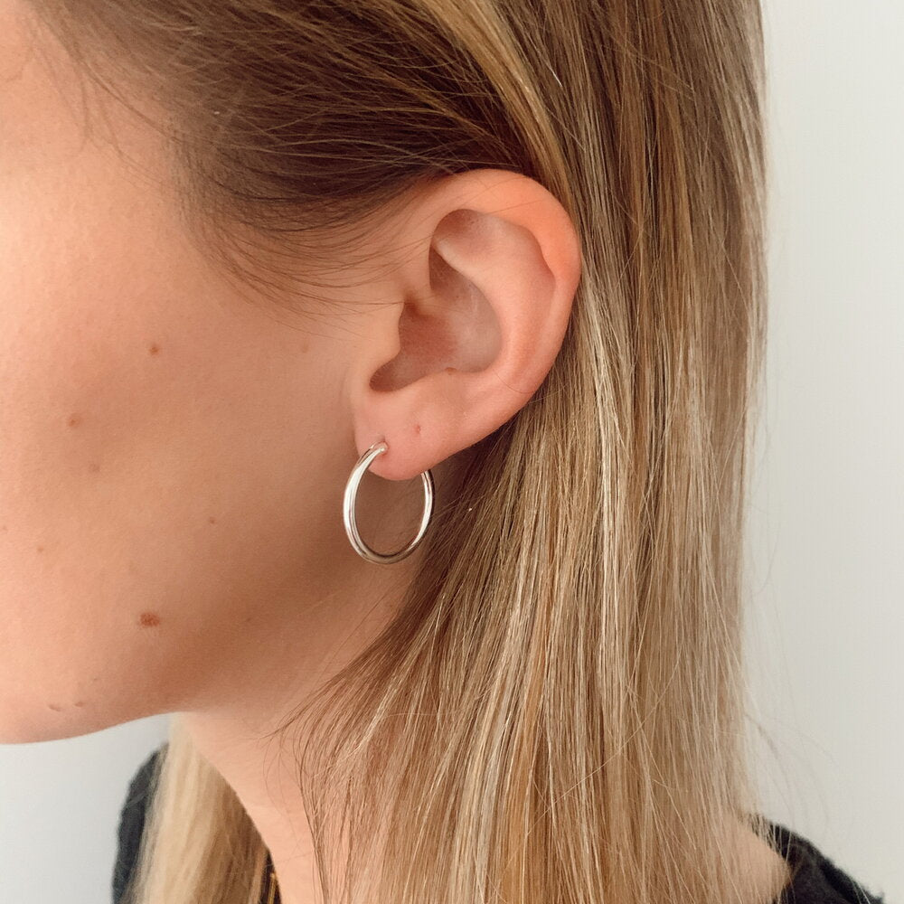 Classic Everyday Hoop Earrings 2