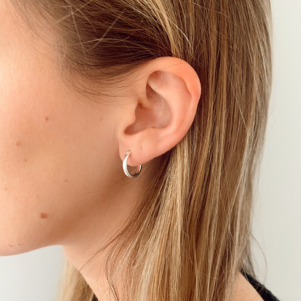 Classic Everyday Hoop Earrings 2