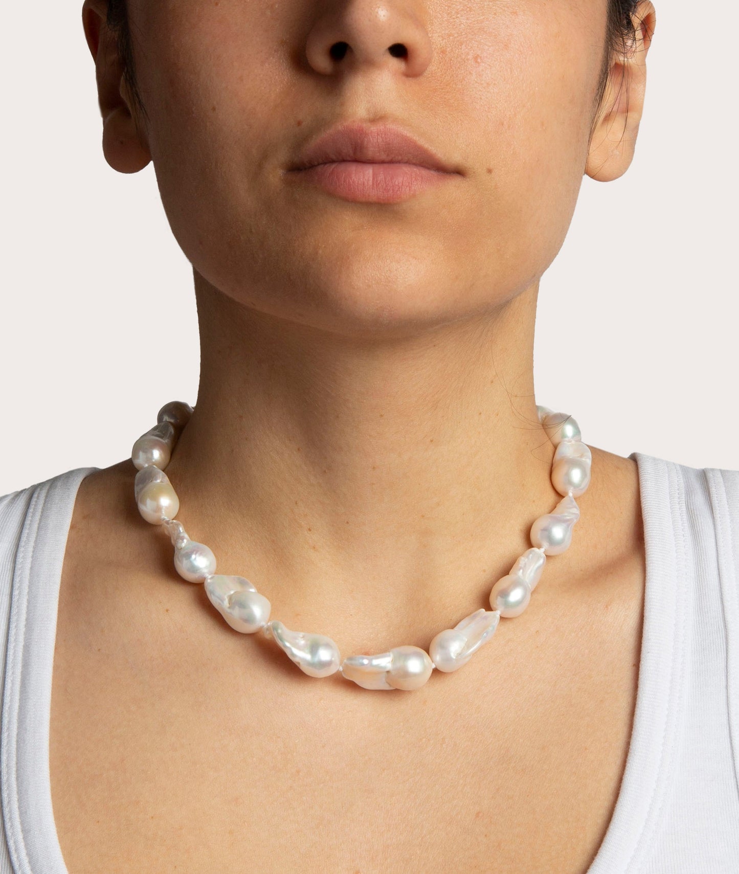 Baroque Pearl Necklace in Elegant Design 4