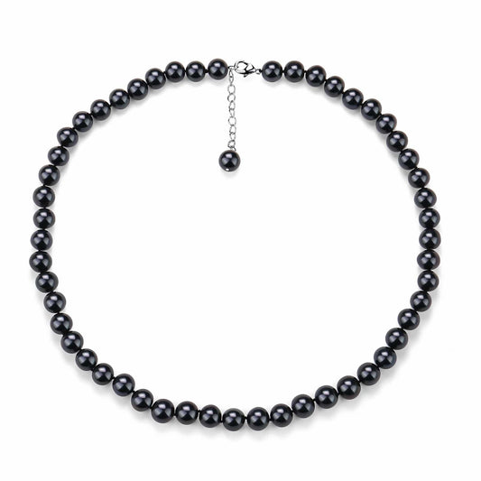 Black Dyed Pearl Necklace in Versatile Style