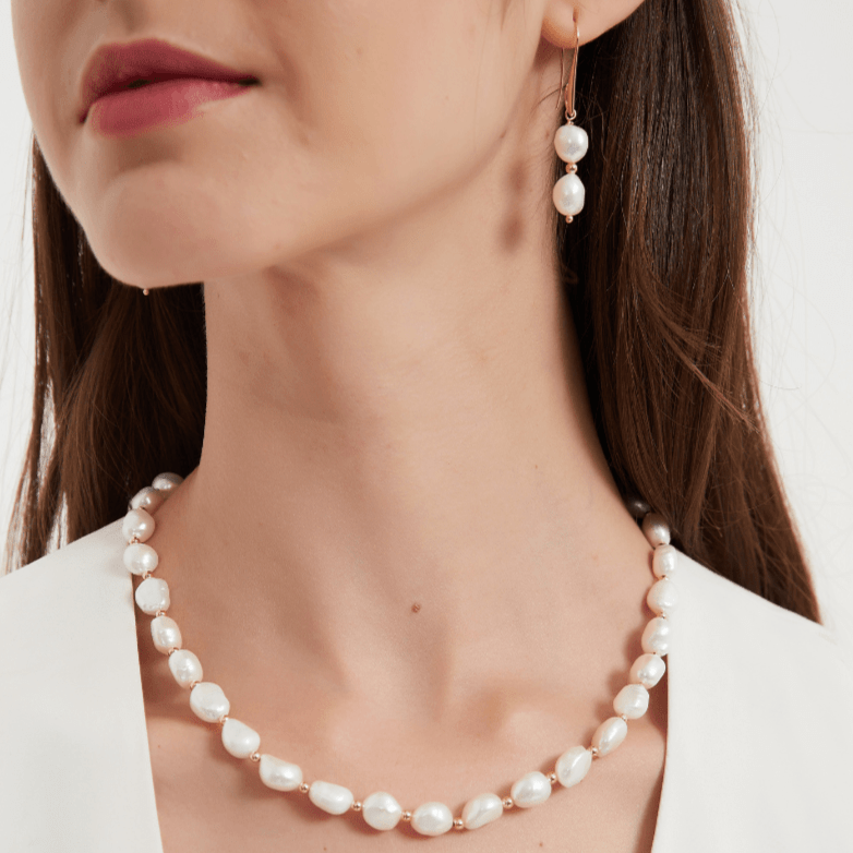 Pearl Necklace Bracelet and Earrings Set 1