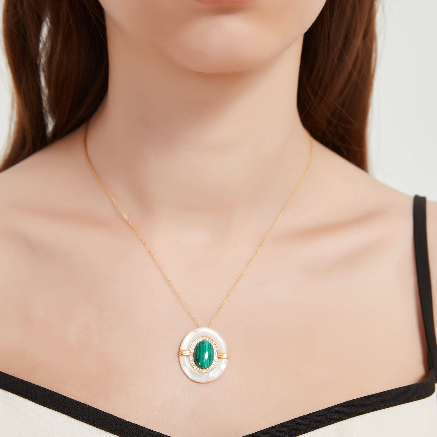 Malachite and Mother of Pearls Necklace Design