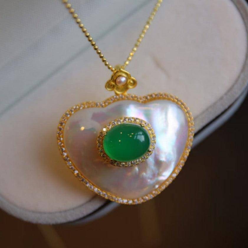 Green Onyx and Mother of Pearls Pendant Necklace in Gold Vermeil