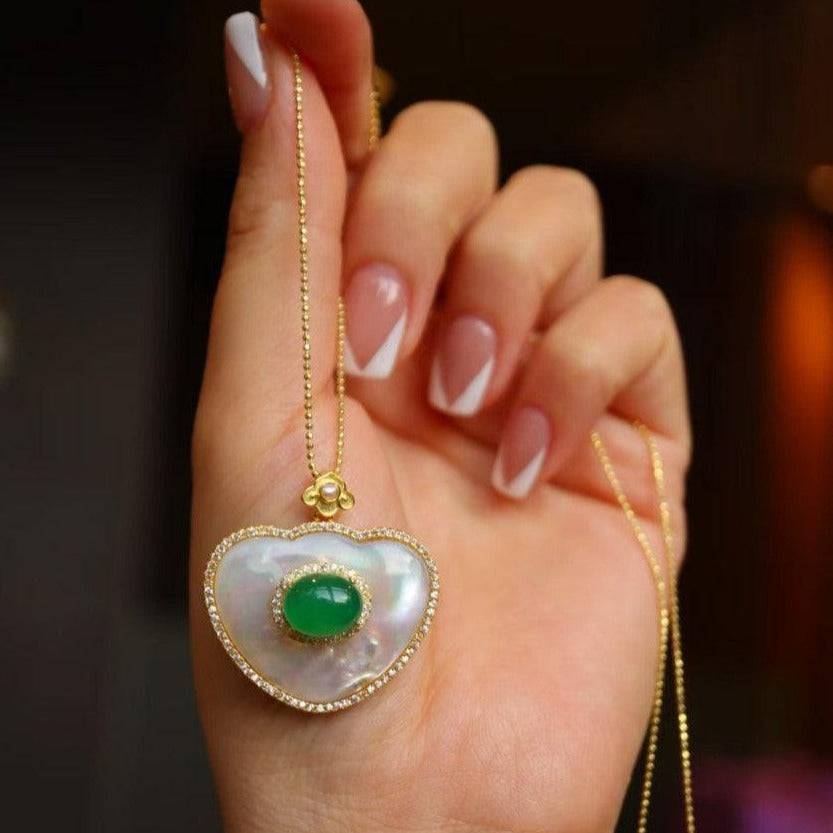 Green Onyx and Mother of Pearls Pendant Necklace in Gold Vermeil