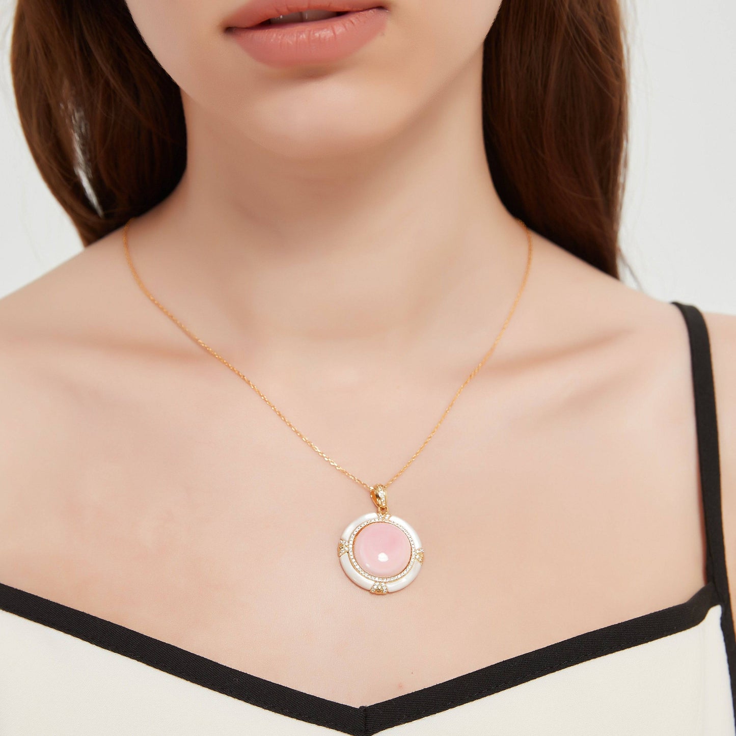 Pink Queen Conch Shell Pearl Necklace