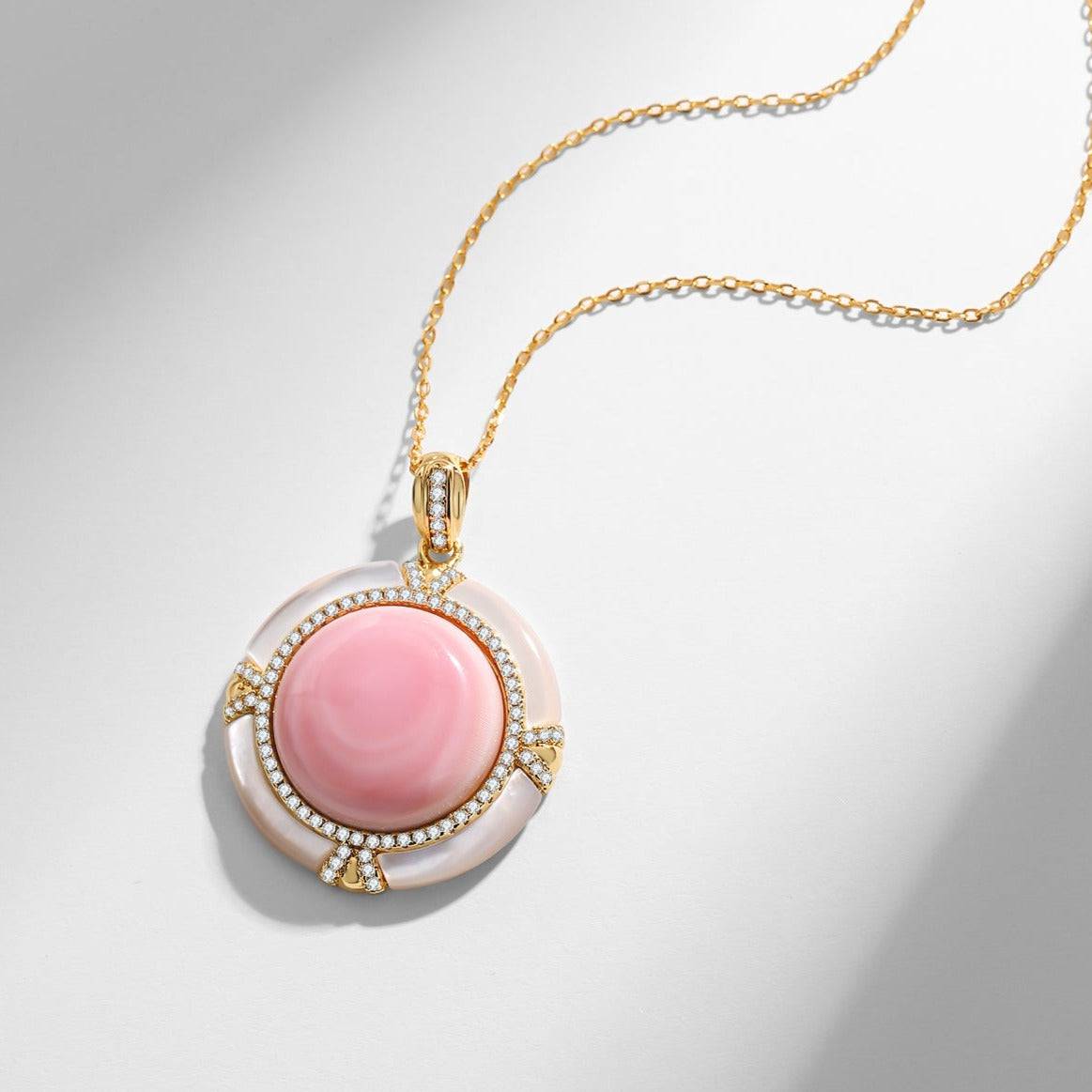 Pink Queen Conch Shell Pearl Necklace