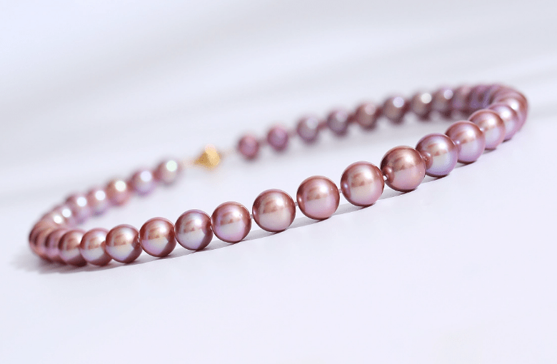 Purple Freshwater Pearl Necklace in 7.5 to 8mm Size