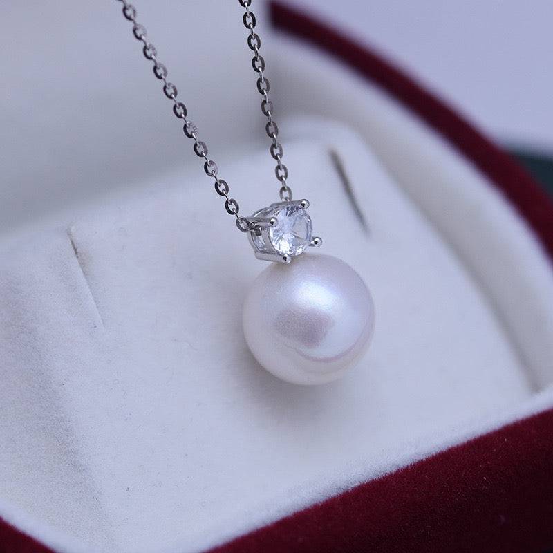 Freshwater Pearl and Sasha Necklace 10-11mm