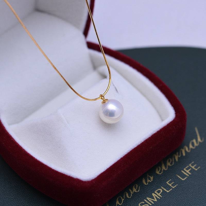 Freshwater Pearl and Snake Chain Necklace 9-10mm