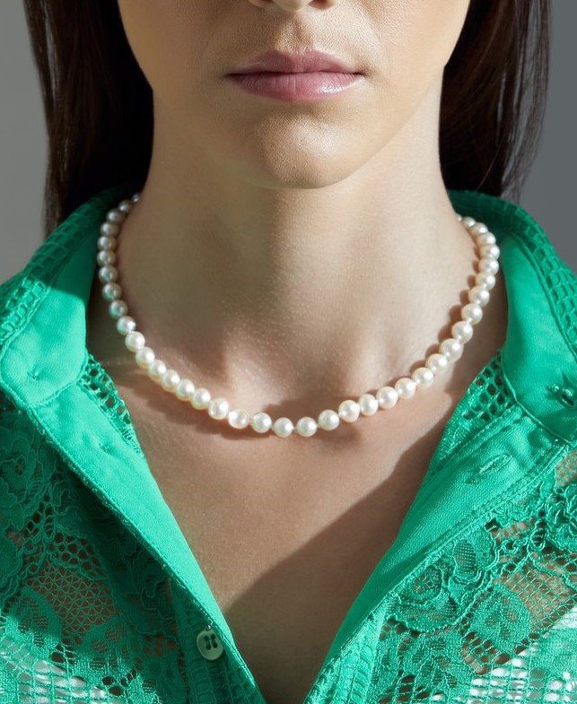 White Akoya Pearl Necklace in AAA Quality 1