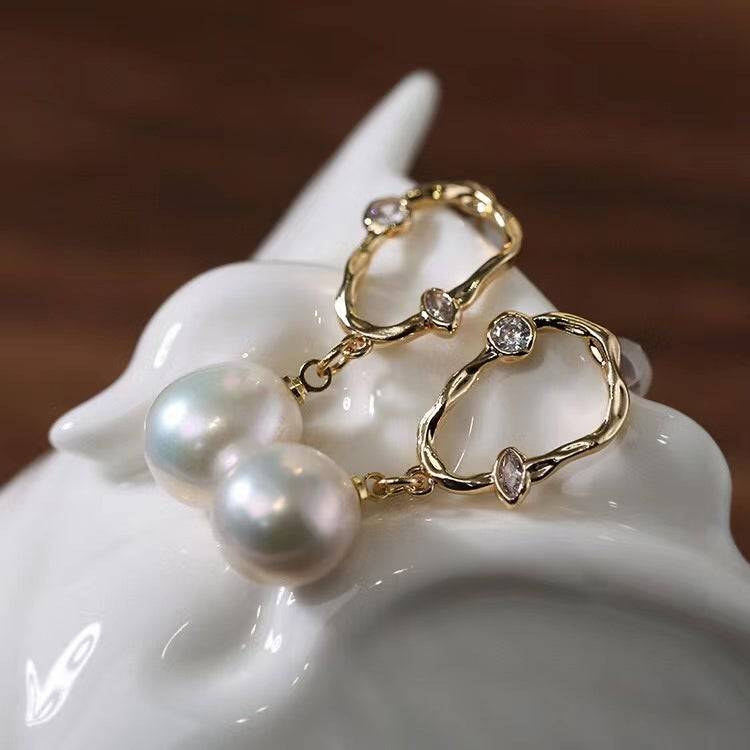 Unique Irregular Pearl Drop Earrings in Elegant Design