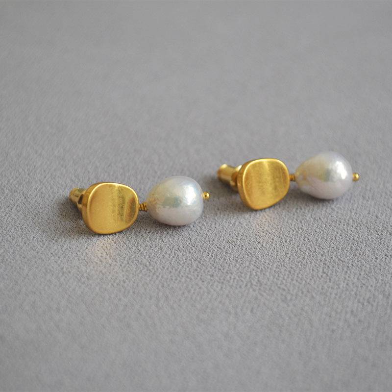 Baroque Pearl Gold Earrings