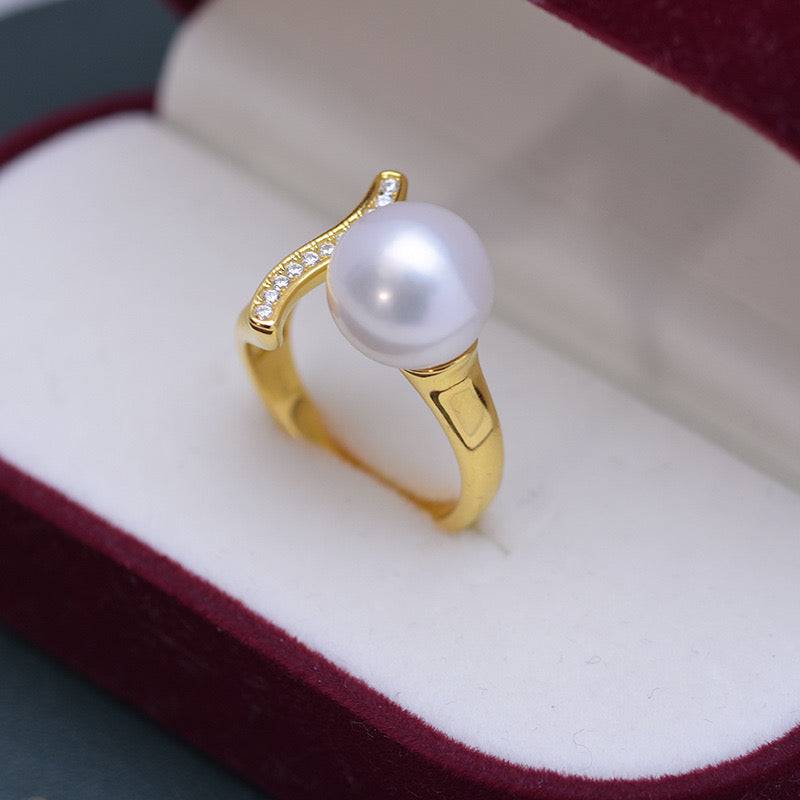 Freshwater Pearl Mermaid Ring in 10-11mm Size