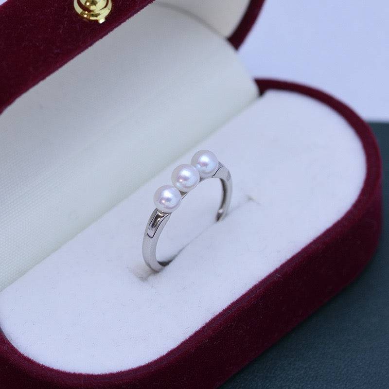 Freshwater Pearl Ring with Three Pearls