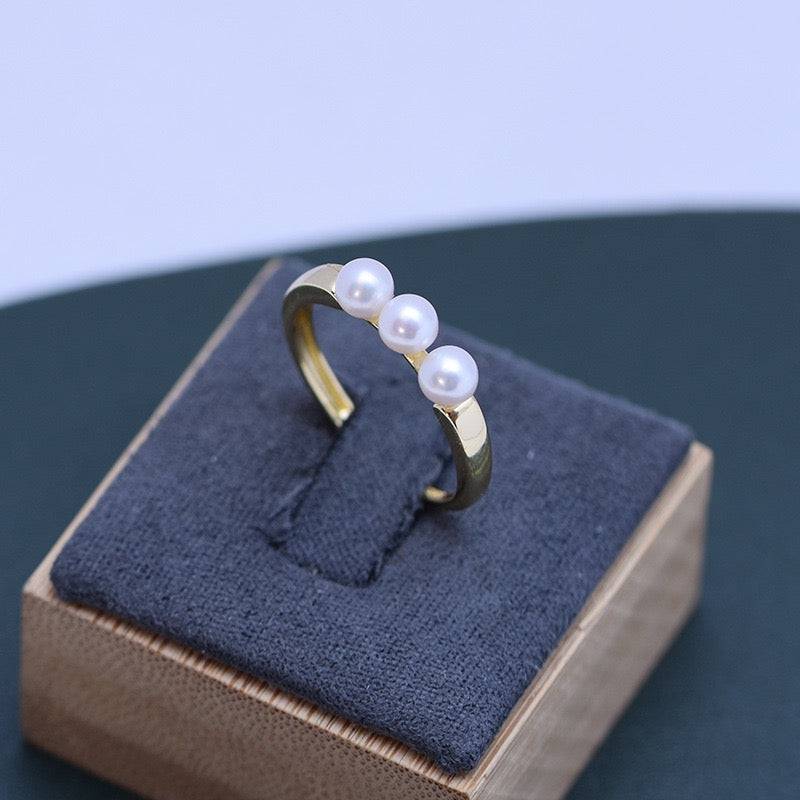 Freshwater Pearl Ring with Three Pearls