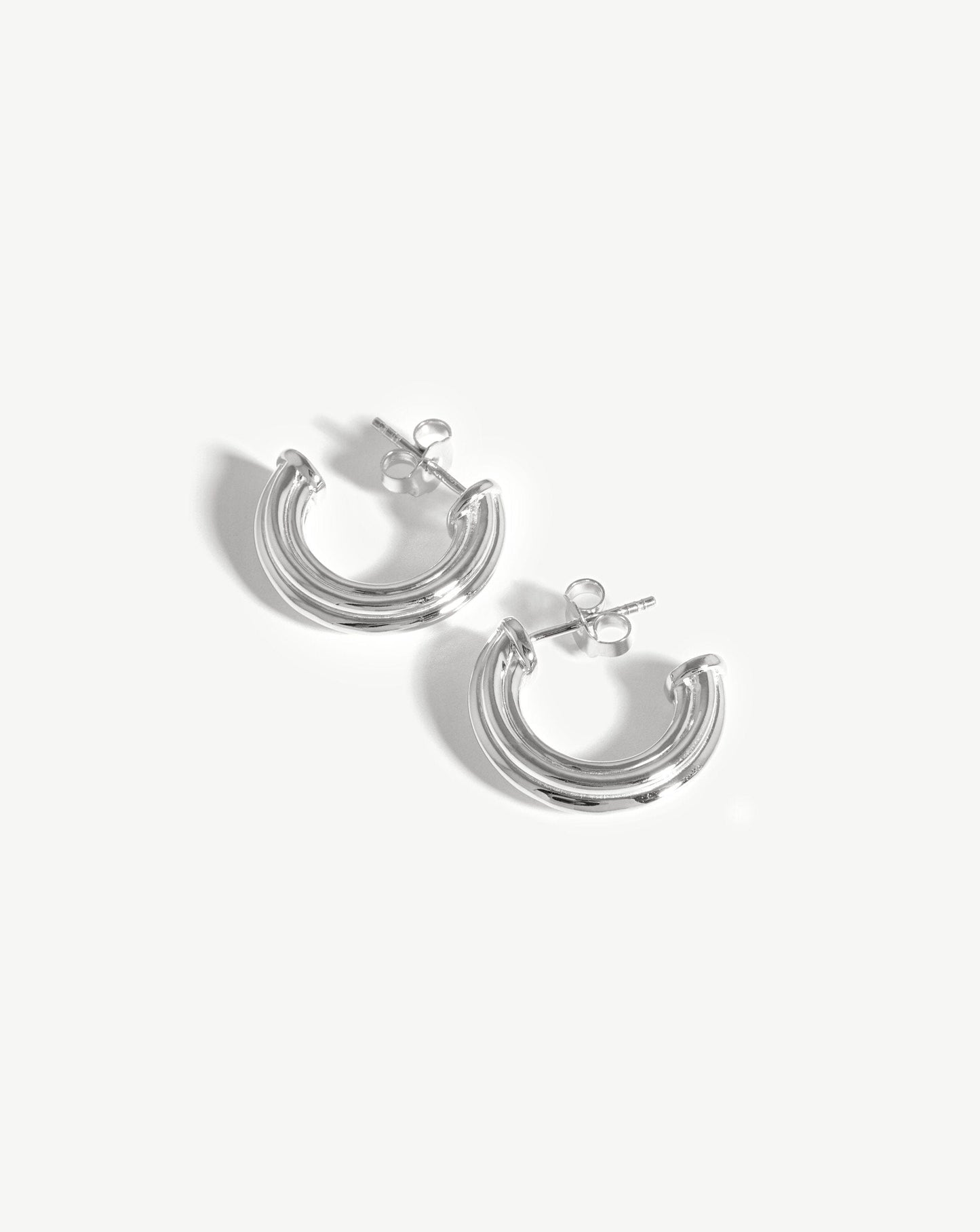 Small Ridge Design Hoop Earrings