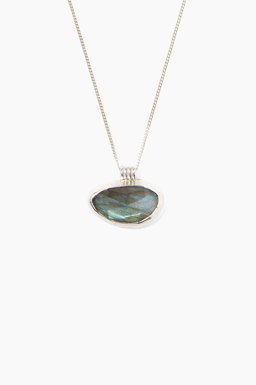 Labradorite Stone Necklace in Elegant Design