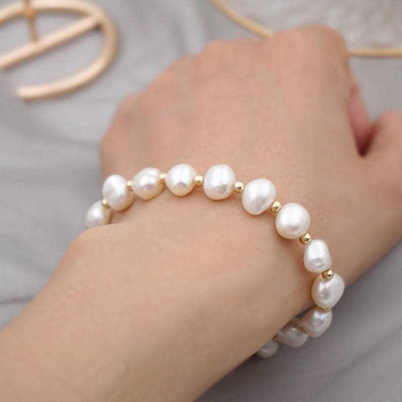 Elegant Pearl Bracelet for Women 3