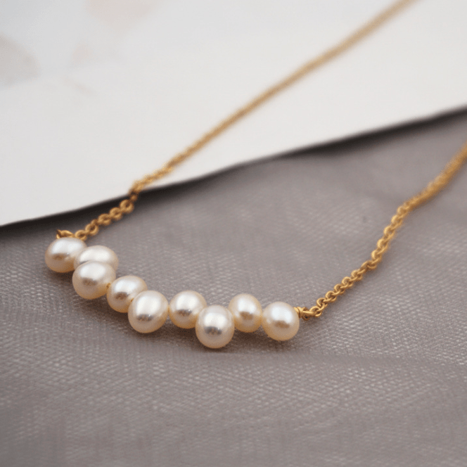 Elegant Pearl Choker Necklace for Women 2